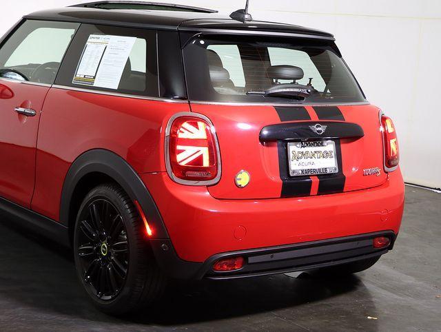 used 2023 MINI SE Hardtop car, priced at $20,412