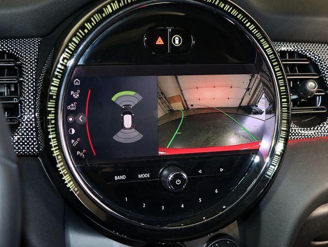 used 2023 MINI SE Hardtop car, priced at $20,412
