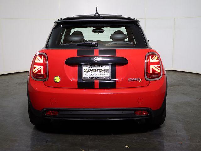 used 2023 MINI SE Hardtop car, priced at $20,412