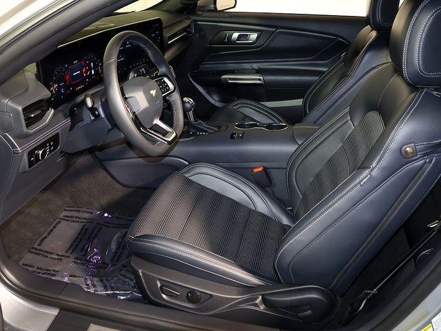 used 2025 Ford Mustang car, priced at $35,662