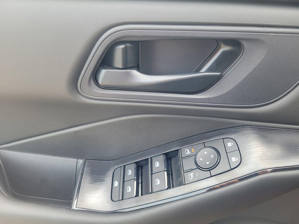 new 2025 Nissan Rogue car, priced at $25,800