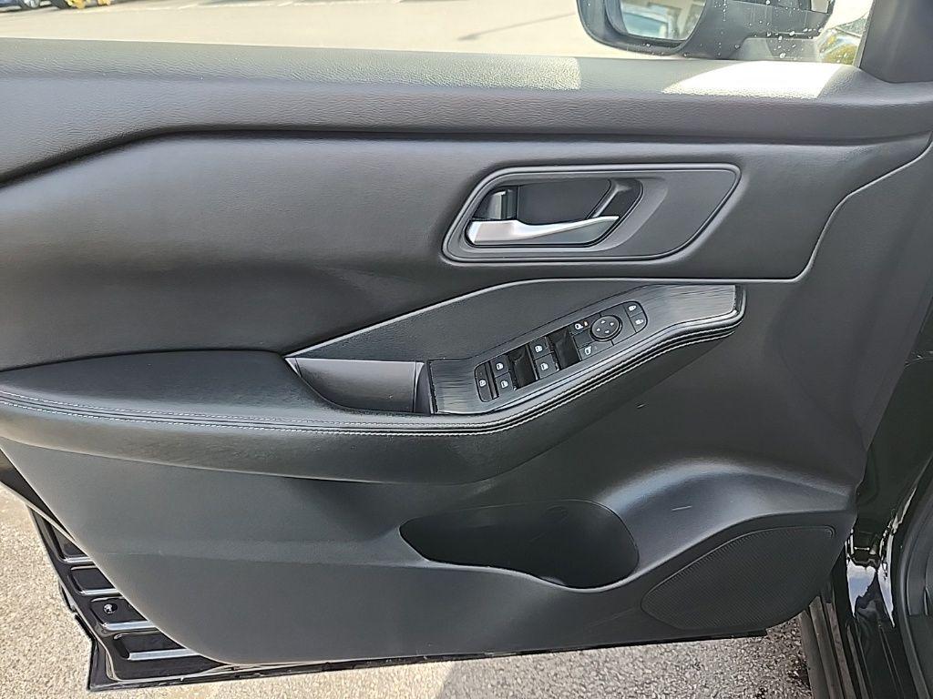 used 2024 Nissan Rogue car, priced at $21,977