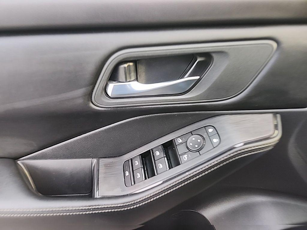 used 2024 Nissan Rogue car, priced at $23,977