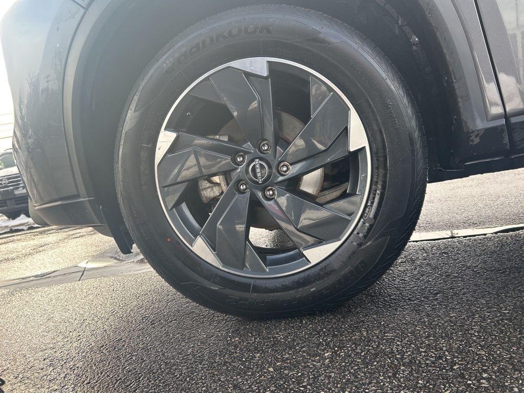 used 2025 Nissan Rogue car, priced at $23,977