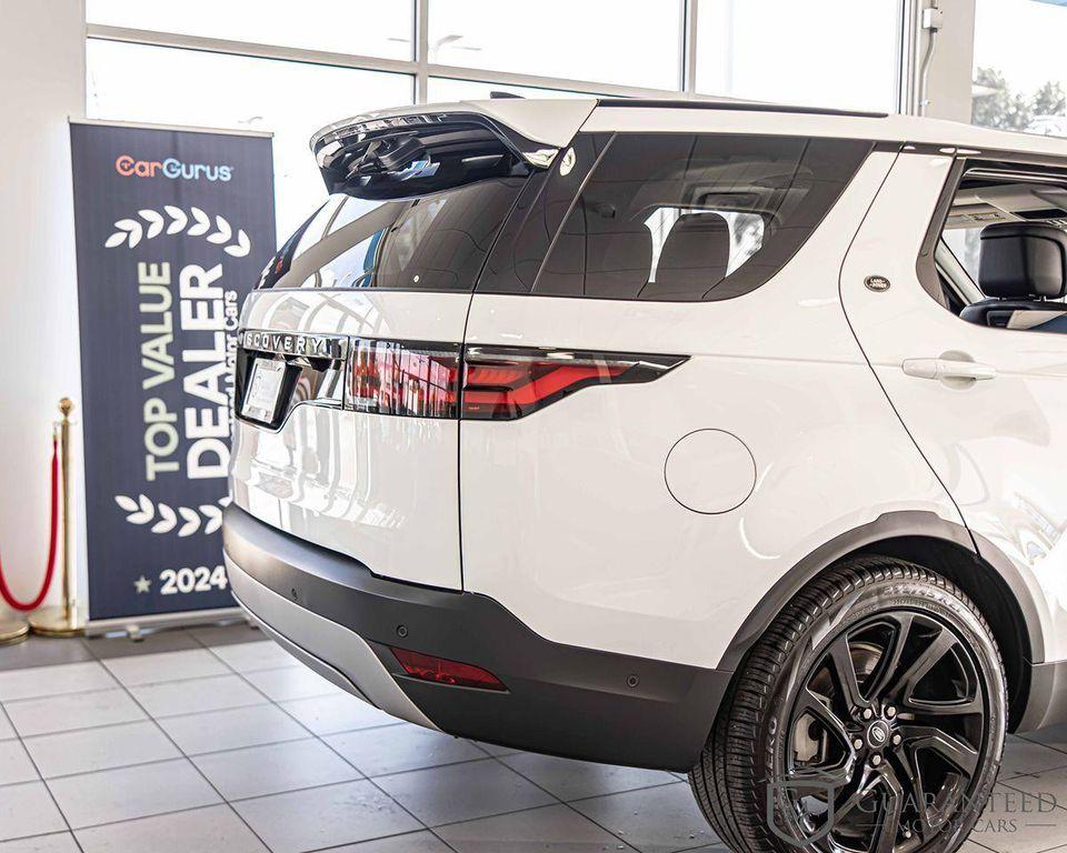 used 2024 Land Rover Discovery car, priced at $44,575