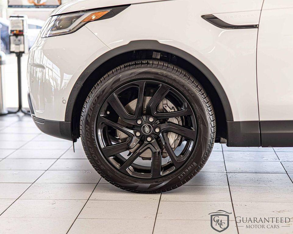 used 2024 Land Rover Discovery car, priced at $44,575