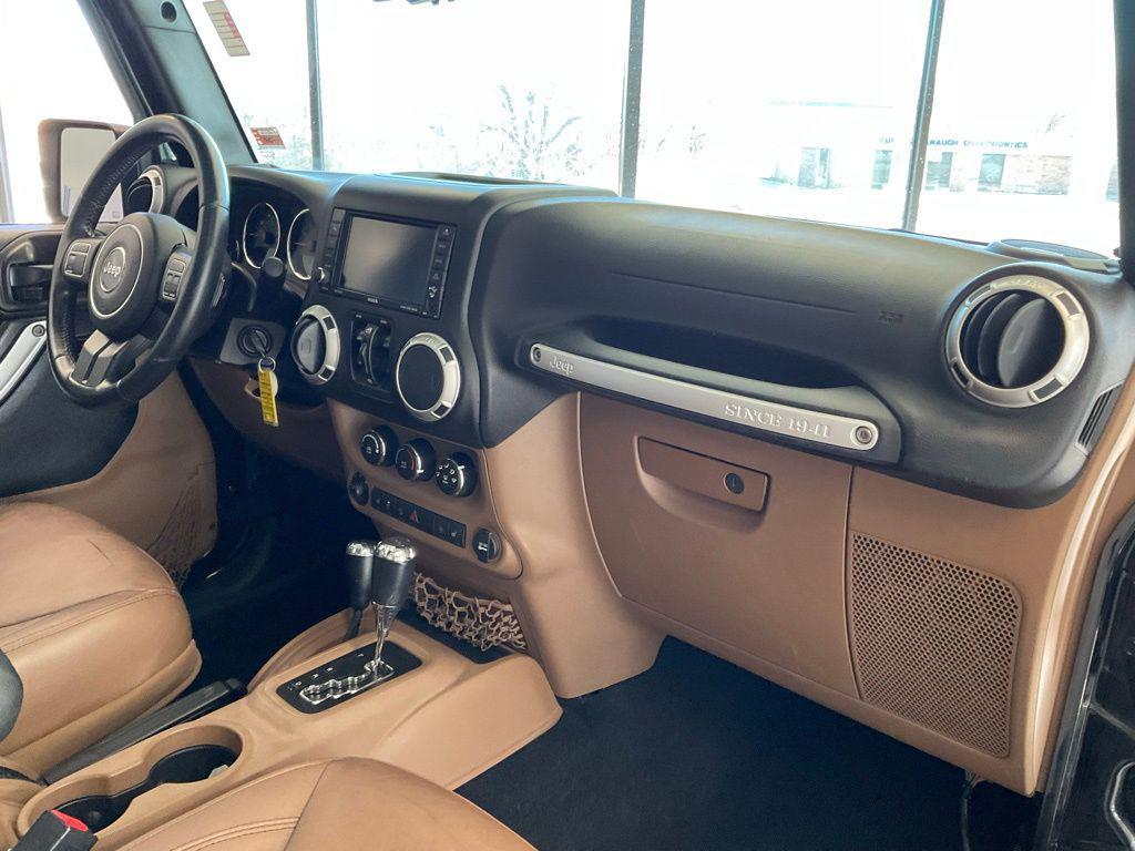 used 2015 Jeep Wrangler Unlimited car, priced at $16,995