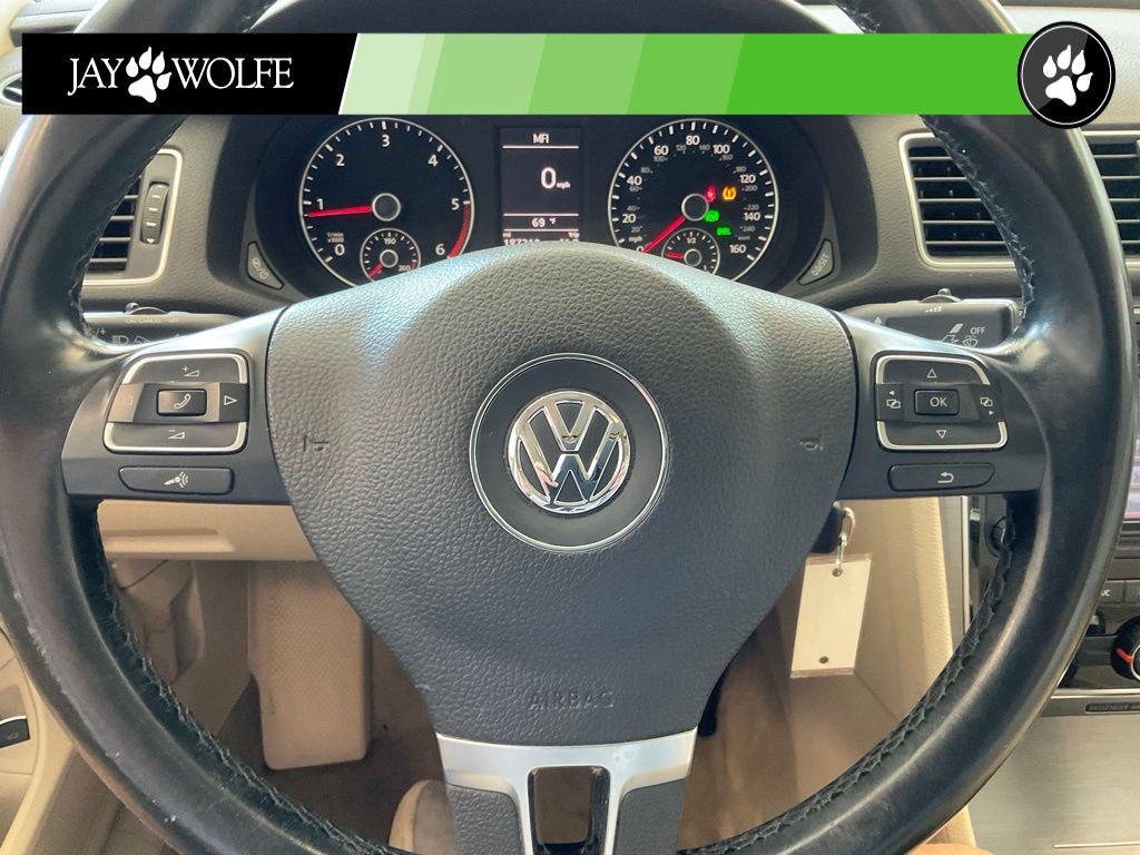 used 2014 Volkswagen Passat car