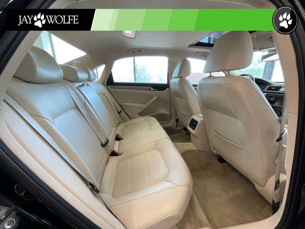 used 2014 Volkswagen Passat car