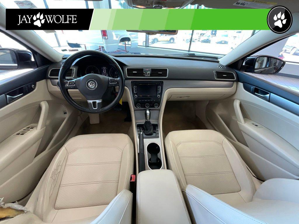 used 2014 Volkswagen Passat car