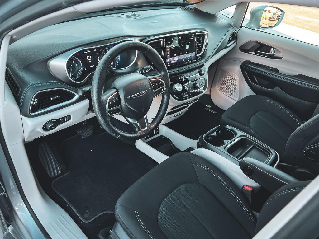 used 2021 Chrysler Pacifica car, priced at $22,997