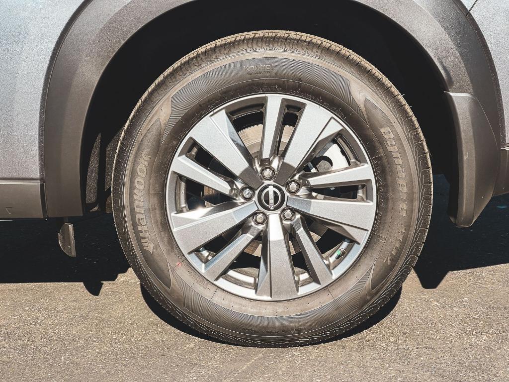 new 2025 Nissan Pathfinder car, priced at $38,170