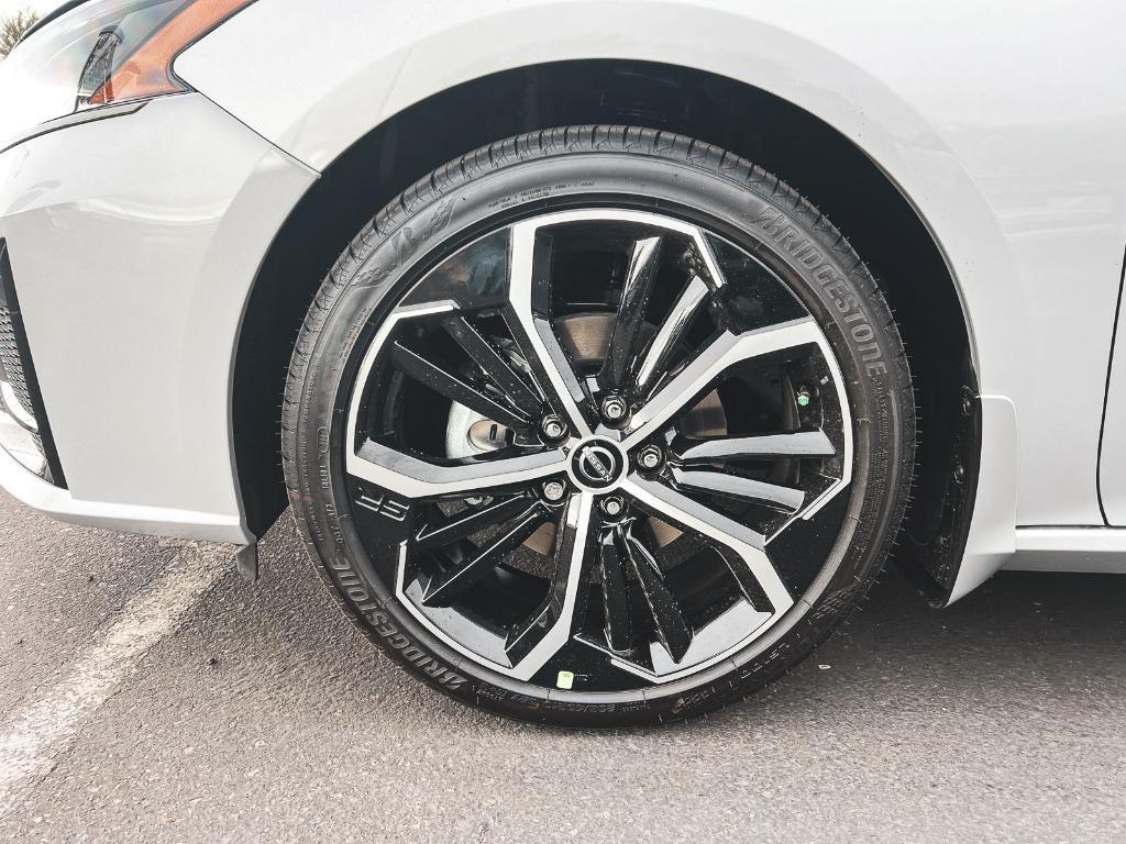 new 2025 Nissan Altima car, priced at $34,030