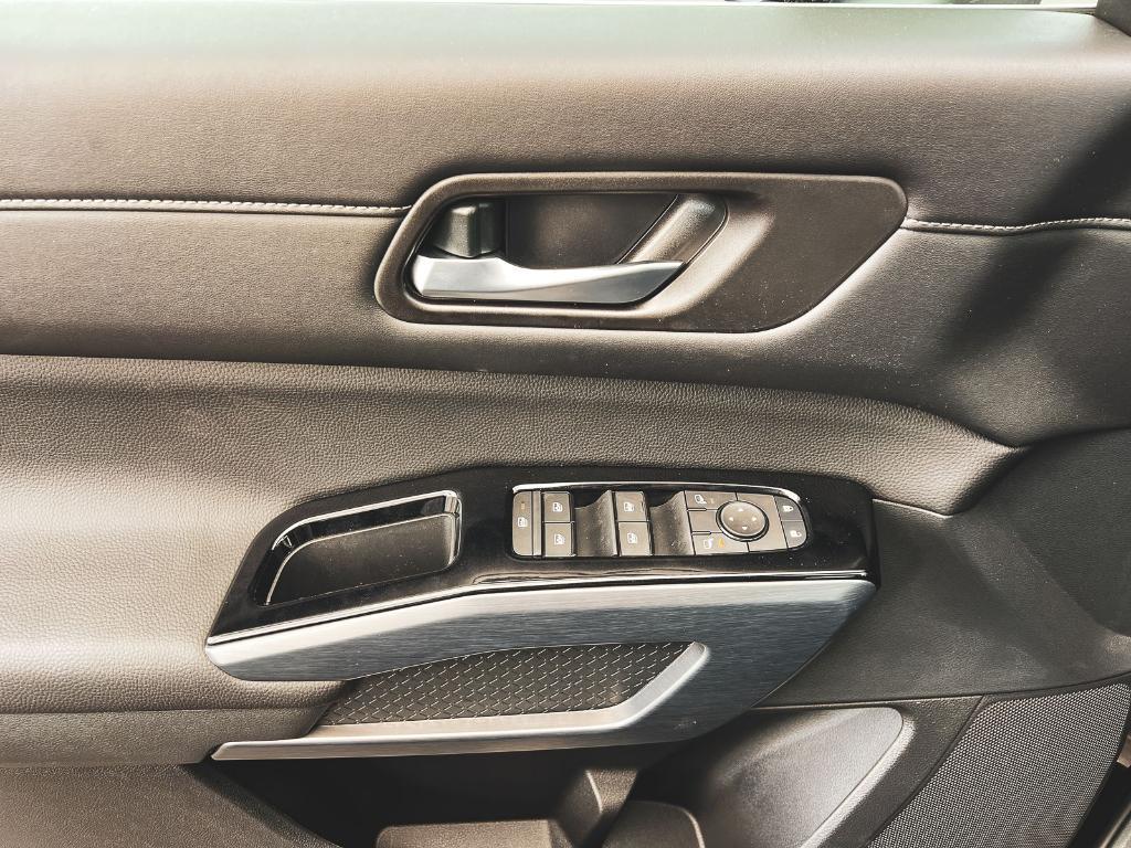 new 2025 Nissan Pathfinder car, priced at $47,200