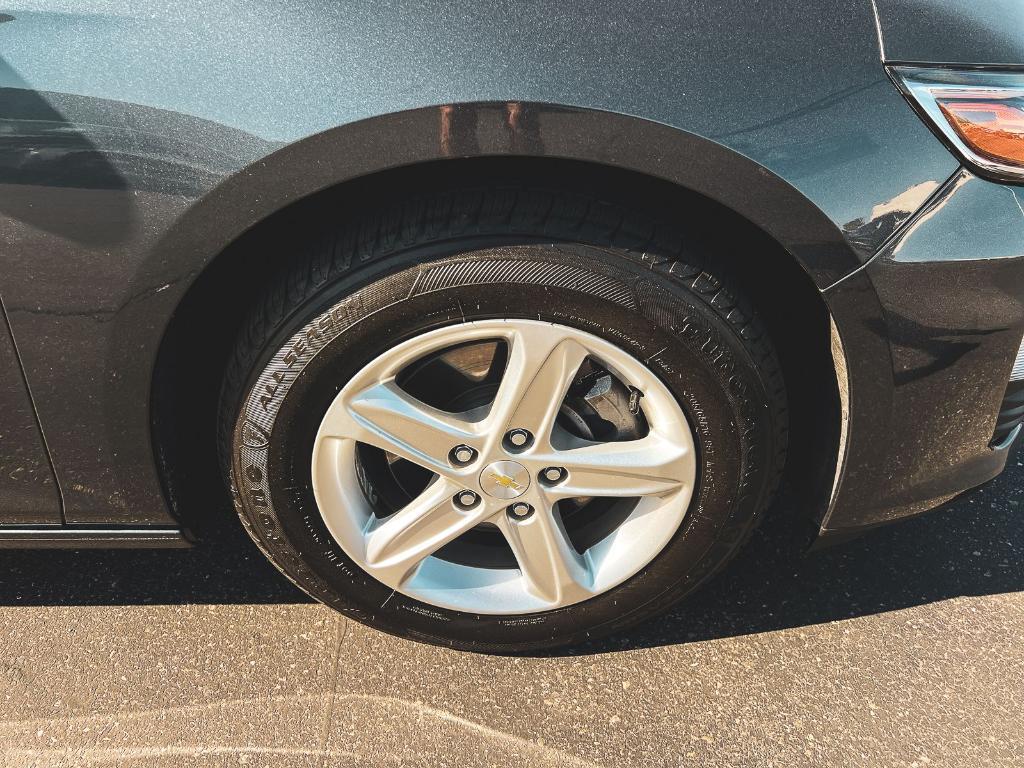 used 2021 Chevrolet Malibu car, priced at $16,082