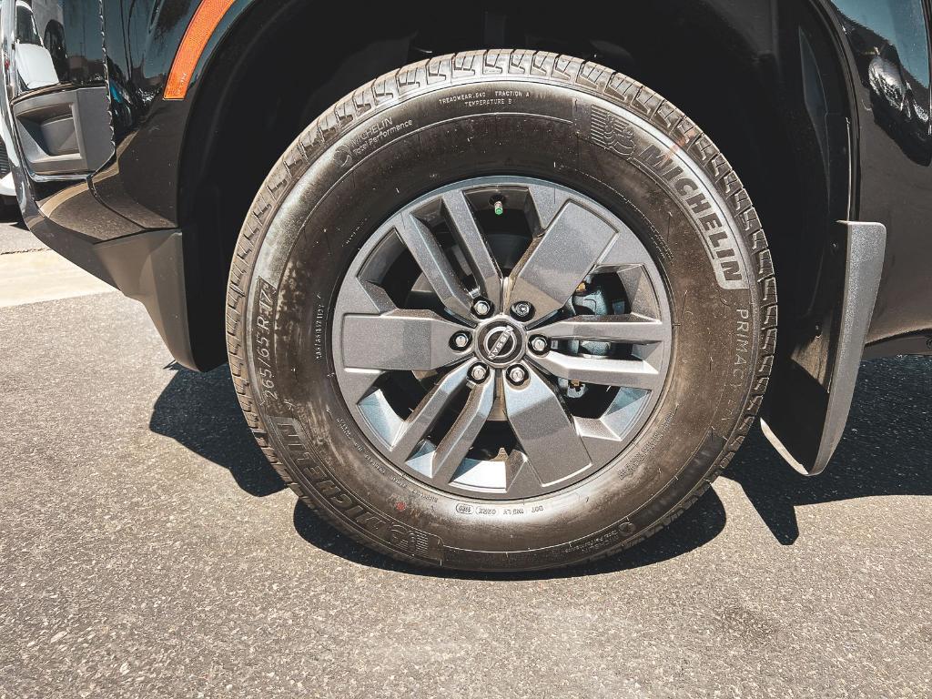 used 2025 Nissan Frontier car, priced at $33,477