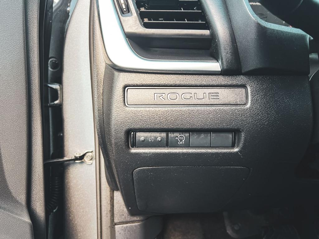used 2024 Nissan Rogue car, priced at $19,937