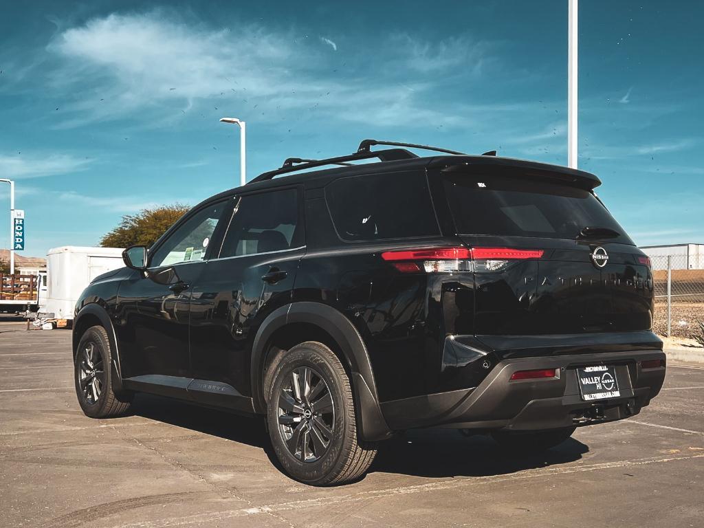 new 2025 Nissan Pathfinder car, priced at $44,375
