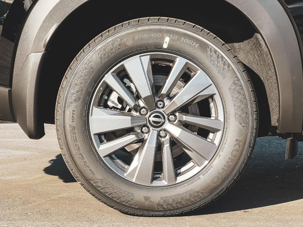 new 2025 Nissan Pathfinder car, priced at $44,375