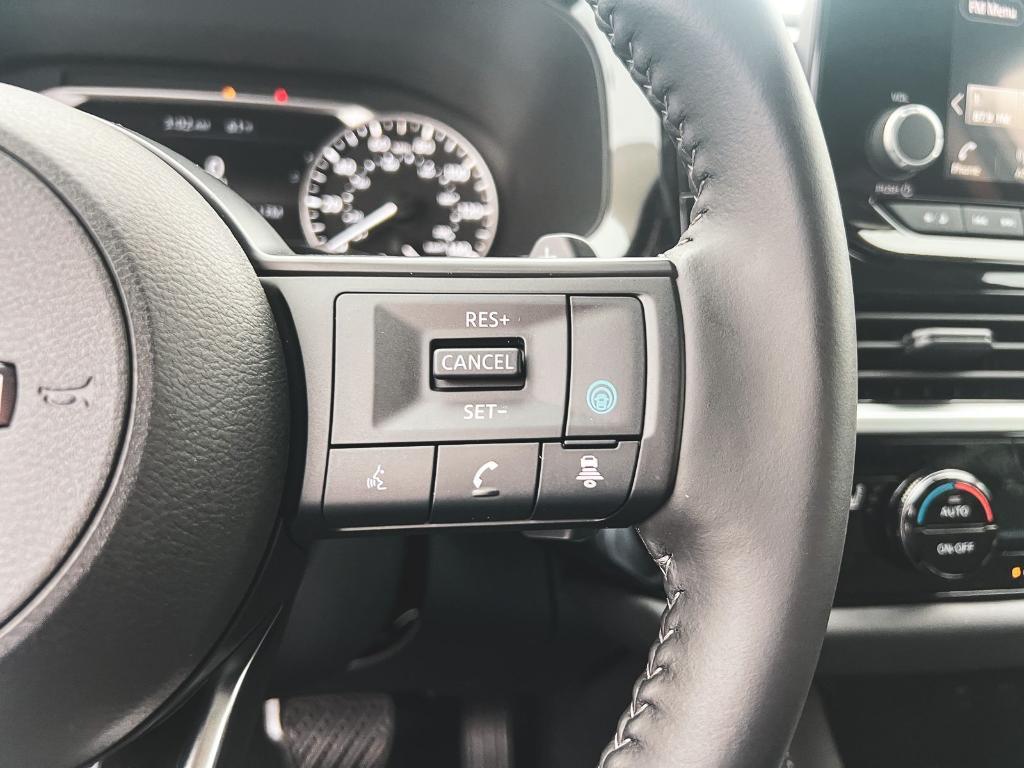 new 2025 Nissan Pathfinder car, priced at $41,890