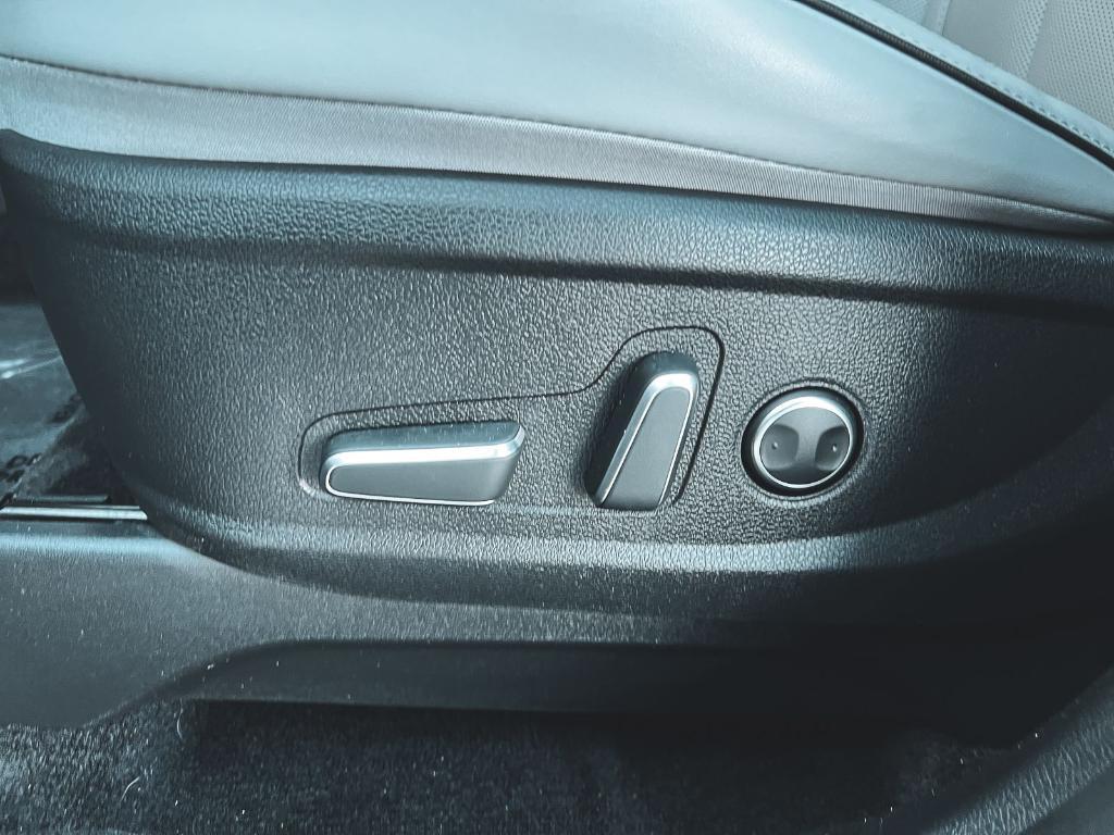 used 2025 Hyundai Palisade car, priced at $33,082