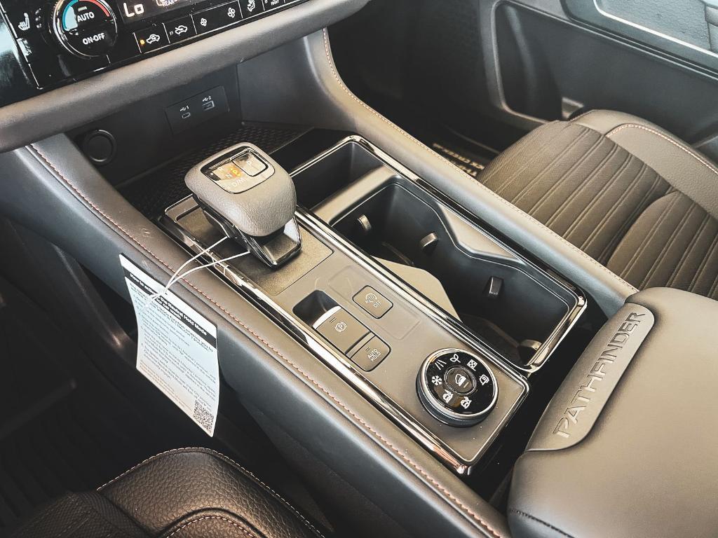 new 2025 Nissan Pathfinder car, priced at $46,620