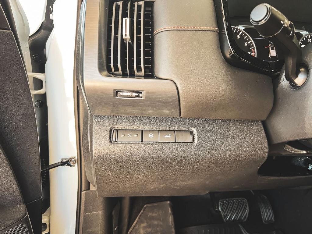 new 2025 Nissan Pathfinder car, priced at $46,620