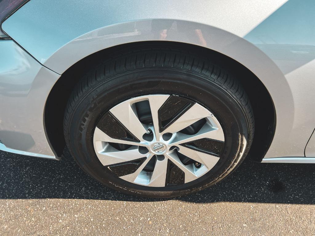 used 2024 Nissan Altima car, priced at $15,082