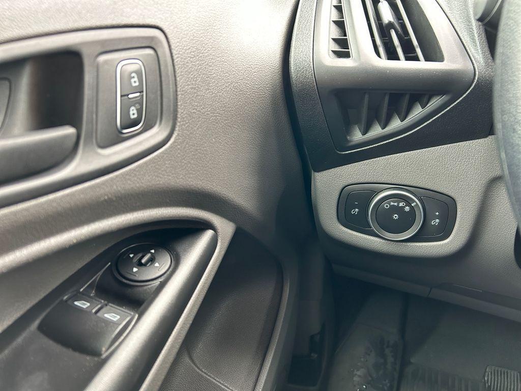 used 2022 Ford Transit Connect car, priced at $29,420