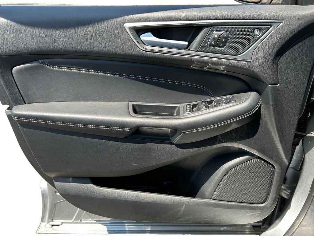 used 2024 Ford Edge car, priced at $25,890