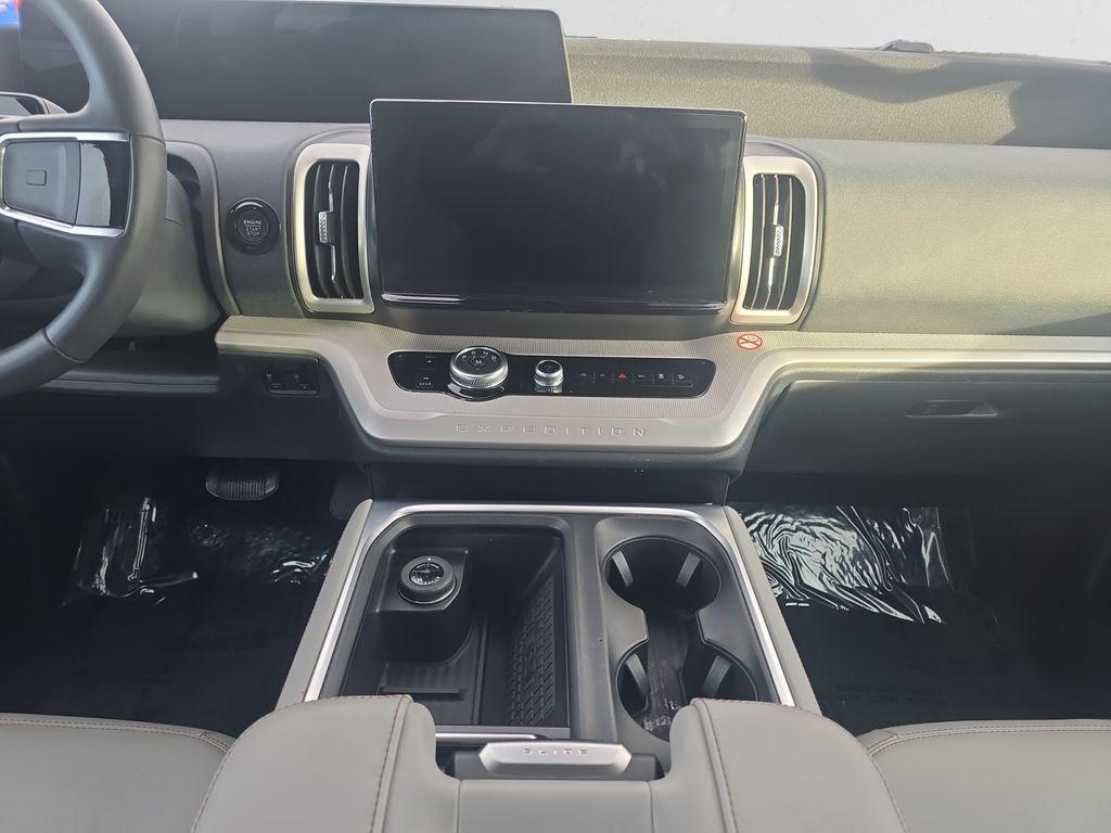 used 2025 Ford Expedition Max car, priced at $62,990