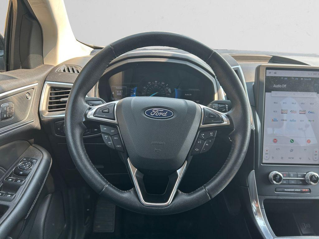 used 2024 Ford Edge car, priced at $25,990