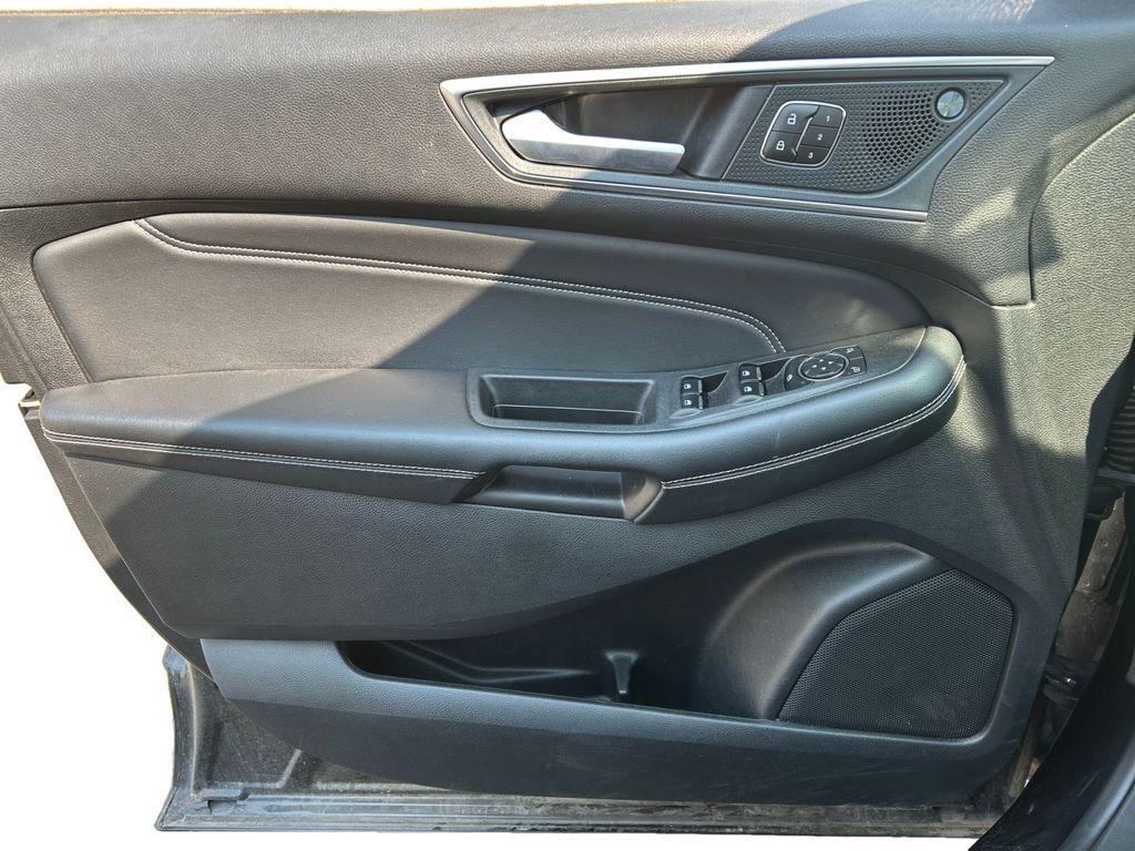 used 2024 Ford Edge car, priced at $25,990
