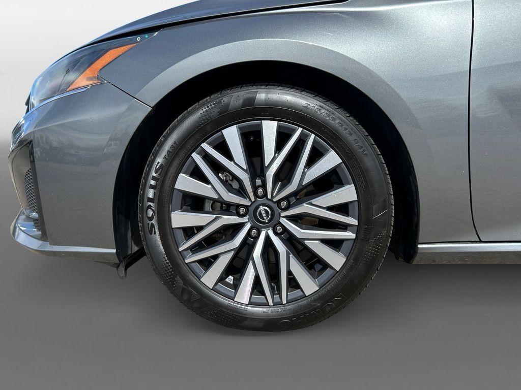 used 2023 Nissan Altima car, priced at $18,990