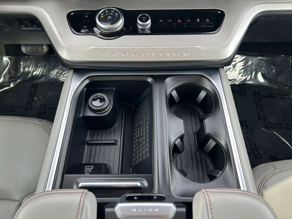 used 2025 Ford Expedition Max car, priced at $61,790