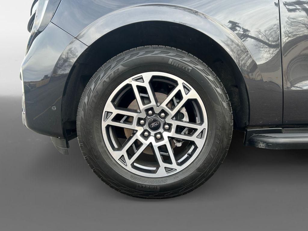 used 2025 Ford Expedition Max car, priced at $61,990