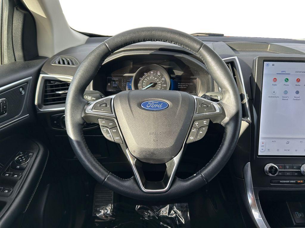 used 2024 Ford Edge car, priced at $25,490