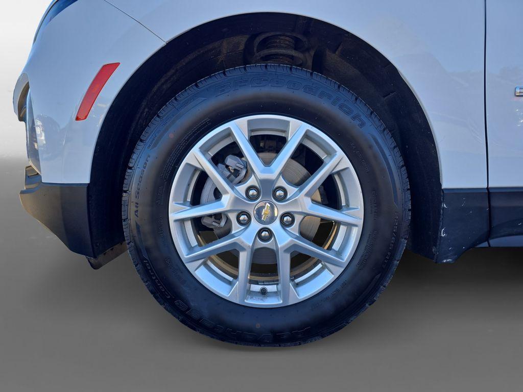 used 2024 Chevrolet Equinox car, priced at $21,490