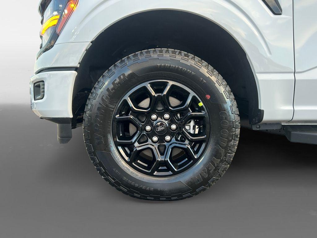 new 2025 Ford F-150 car, priced at $60,778