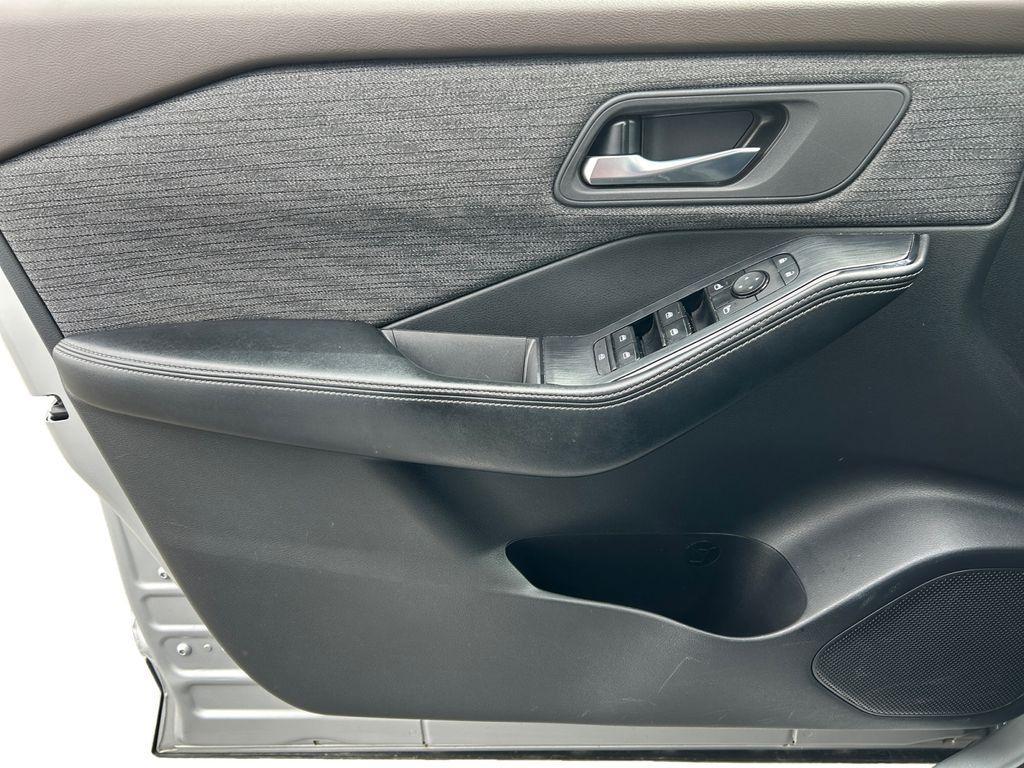 used 2021 Nissan Rogue car, priced at $19,590