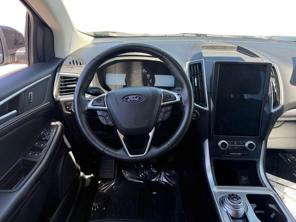 used 2024 Ford Edge car, priced at $28,995