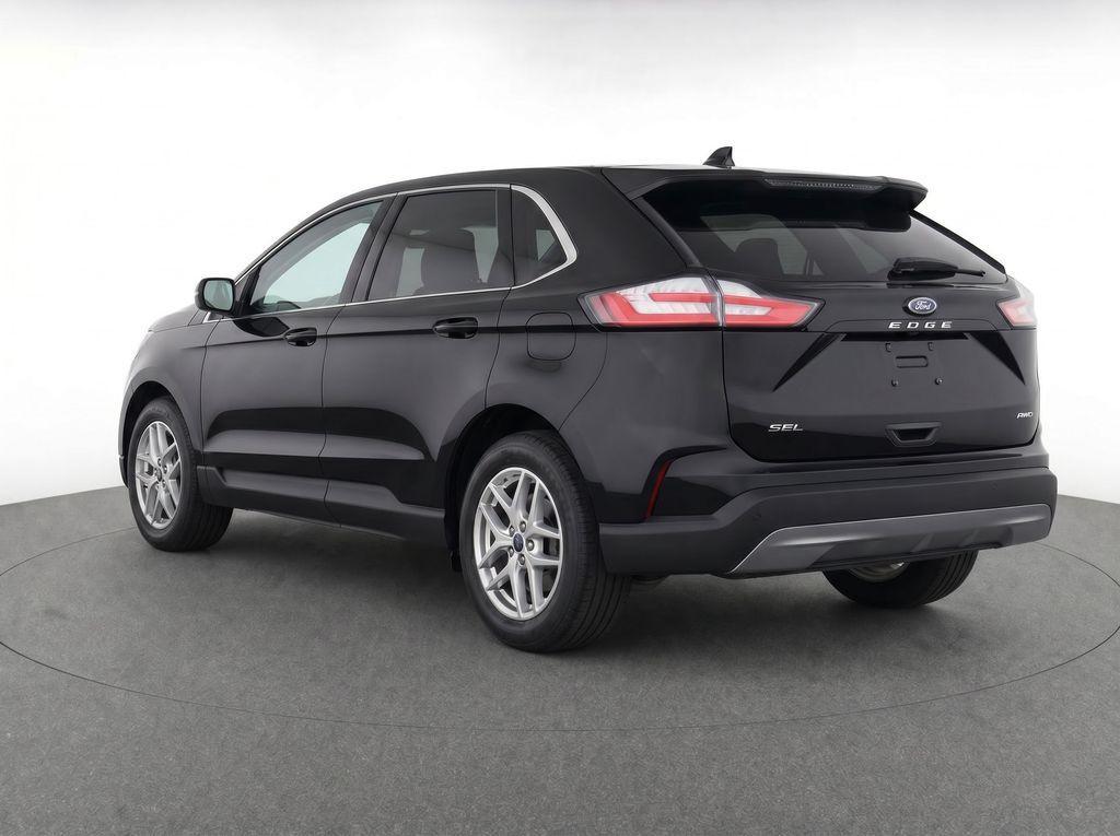 used 2024 Ford Edge car, priced at $28,995