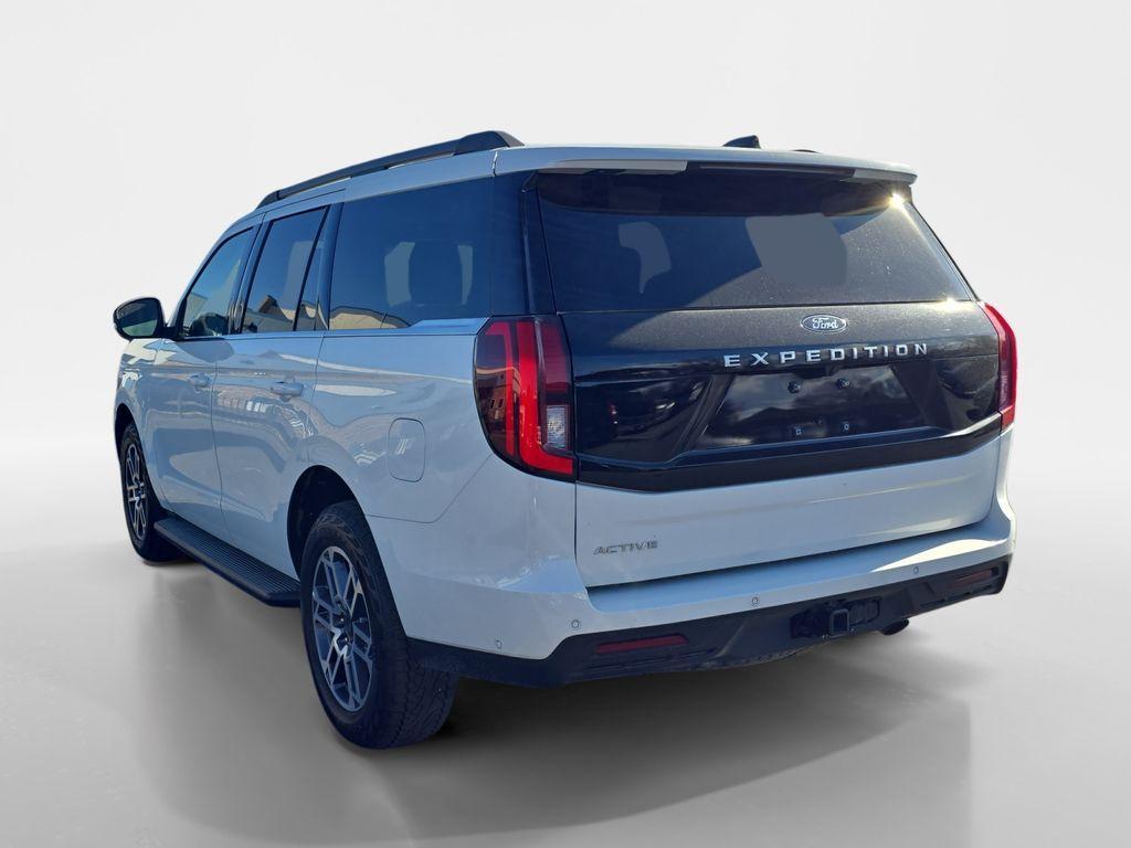 used 2025 Ford Expedition car, priced at $62,990