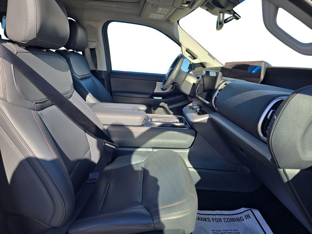 used 2025 Ford Expedition car, priced at $62,990