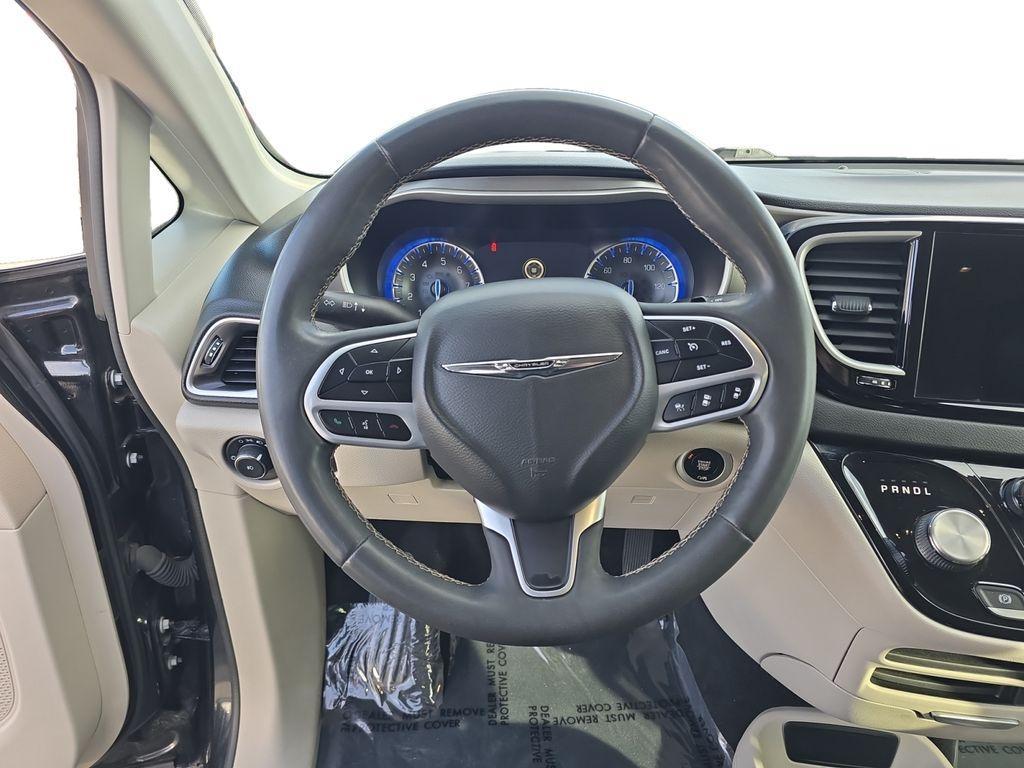 used 2022 Chrysler Pacifica car, priced at $15,990