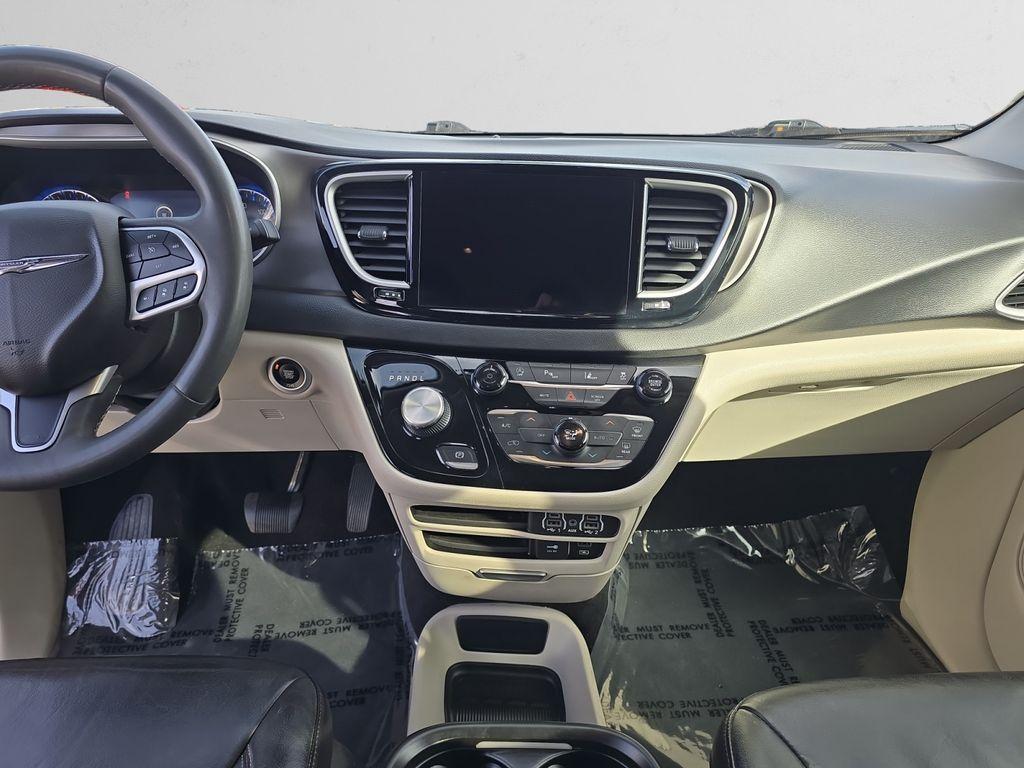 used 2022 Chrysler Pacifica car, priced at $15,990