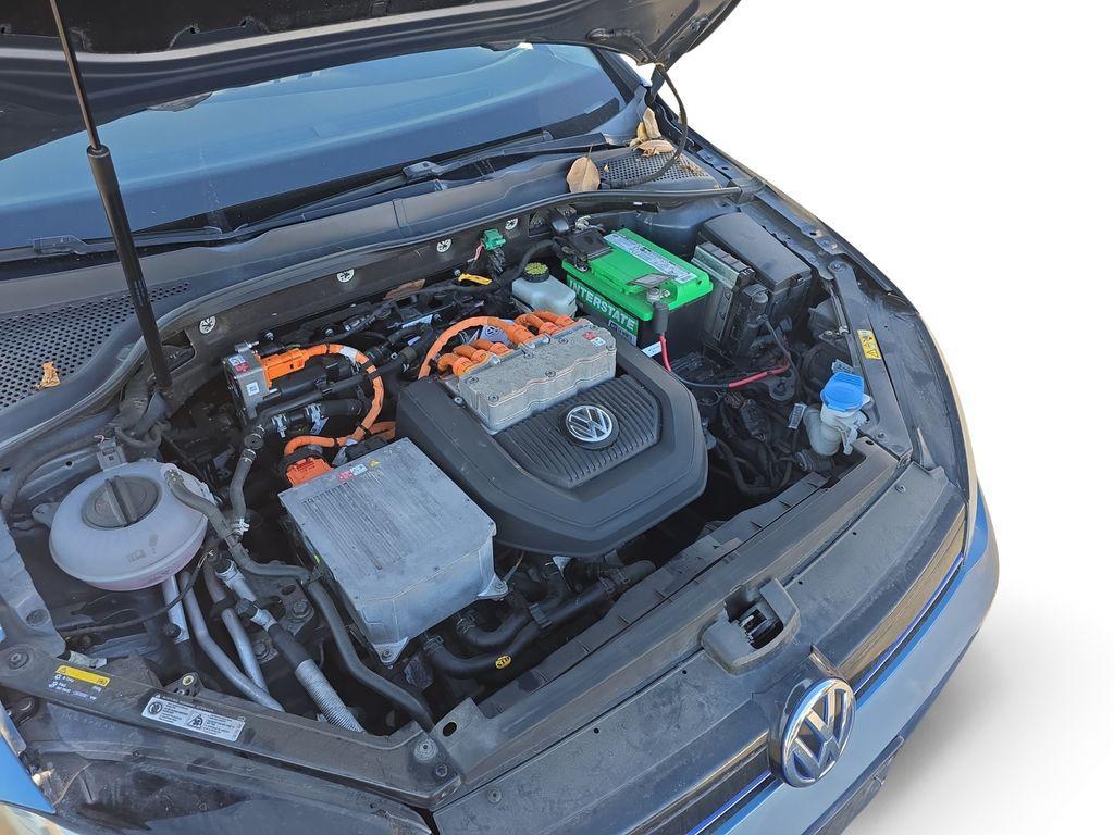 used 2015 Volkswagen e-Golf car, priced at $6,290