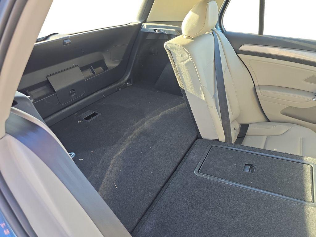 used 2015 Volkswagen e-Golf car, priced at $6,290