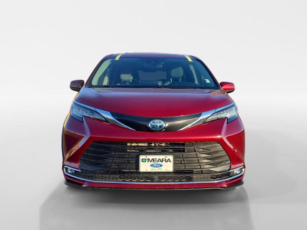used 2022 Toyota Sienna car, priced at $32,990