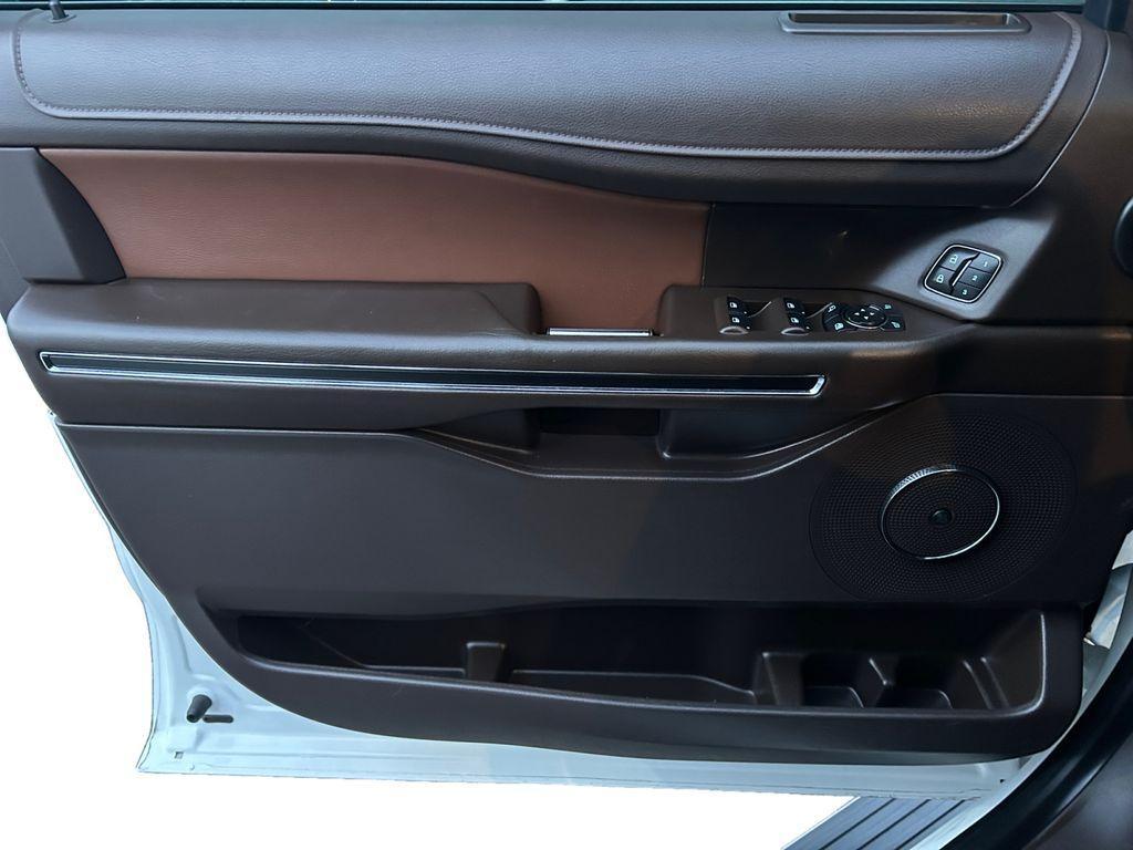 used 2022 Ford Expedition Max car, priced at $48,290